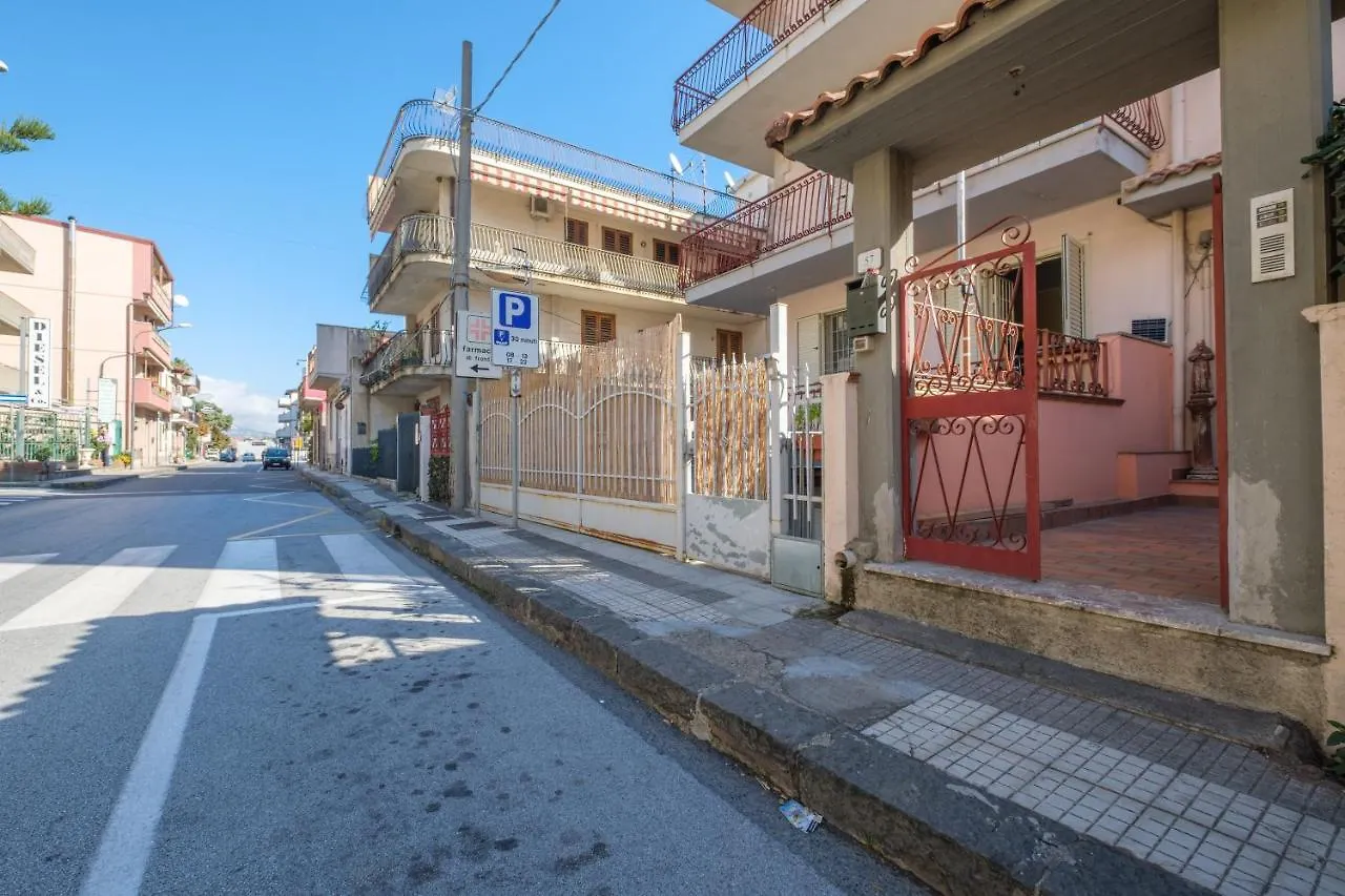 Villa Casa A 100 Mt Dal Mare à SantʼAlessio Siculo Hébergement de vacances